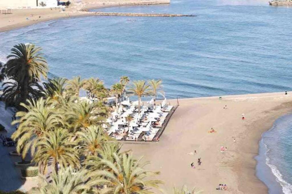 Large Modern Beach Front Apartment, Rooftop Pool!! Marbella Exteriör bild